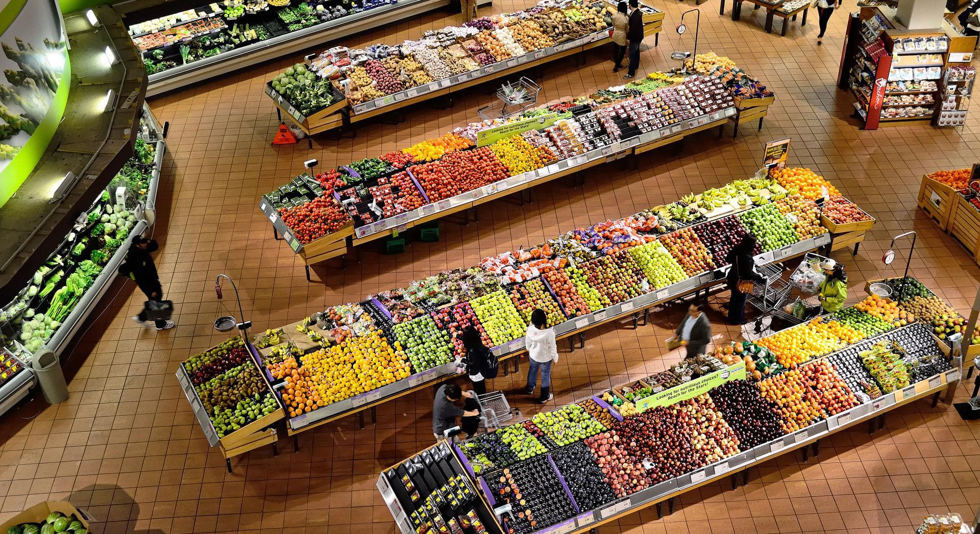 Características del merchandising en una tienda de comestibles